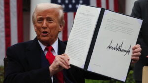 Trump demands 25% tariff on any iPhone not made in the US