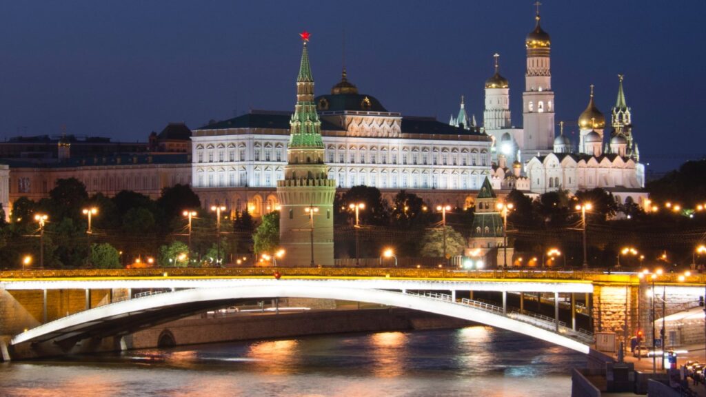 Russia fines Apple two seconds of profit over promoting LGBTQ+ rights Russia fines Apple two seconds of profit over promoting LGBTQ+ rights