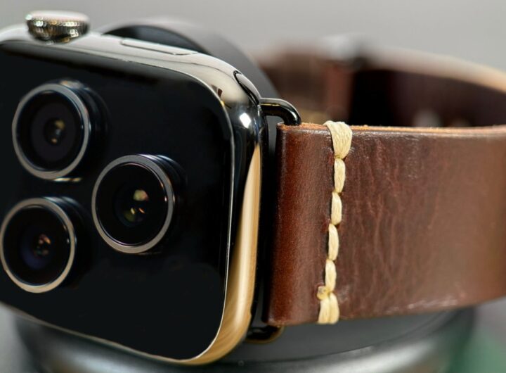 Apple Watch with cameras reportedly canceled, but camera-equipped AirPods still on track