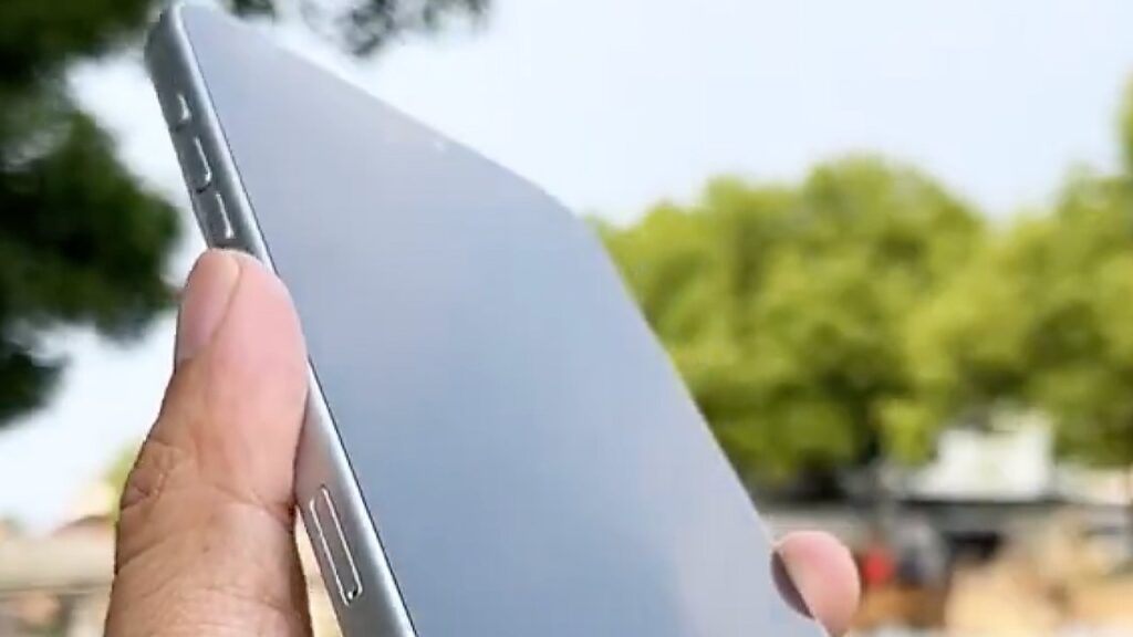 iPhone 17 Pro Max rumored thickness shown off in new video iPhone 17 Pro Max rumored thickness shown off in new video