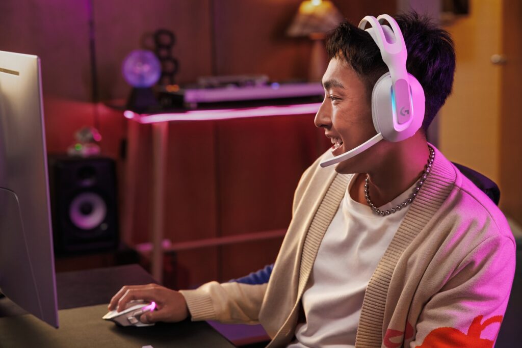 Logitech launches G522 gaming headset for personal expression Logitech launches G522 gaming headset for personal expression