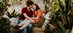 20 Scroll-Stopping Engagement Photo Ideas