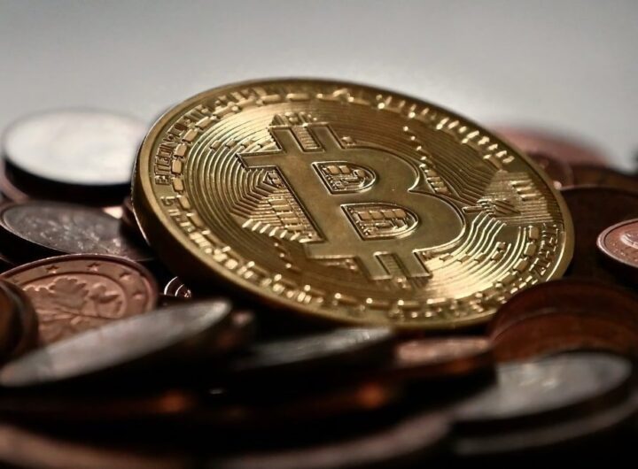 Latest App Store crypto lawsuit tries to blame Apple for bad user decisions