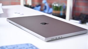No surprise – iPhone & iPad anchor Apple’s ecosystem