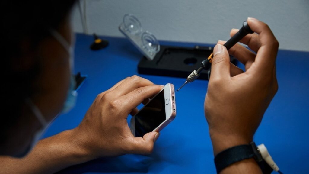 Apple leaning heavier on Tata, with iPhone repair shift from Wistron