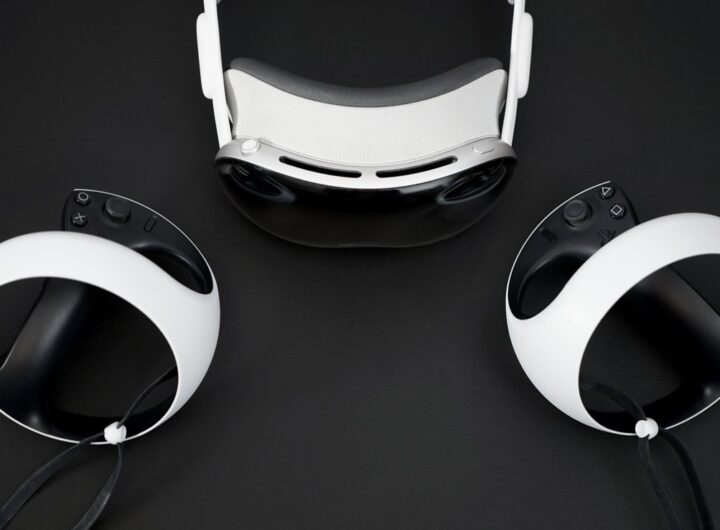 How PSVR2 Sense controllers work on Apple Vision Pro