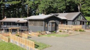 This real estate sale is literally betting the farm on Steve Jobs’s fame