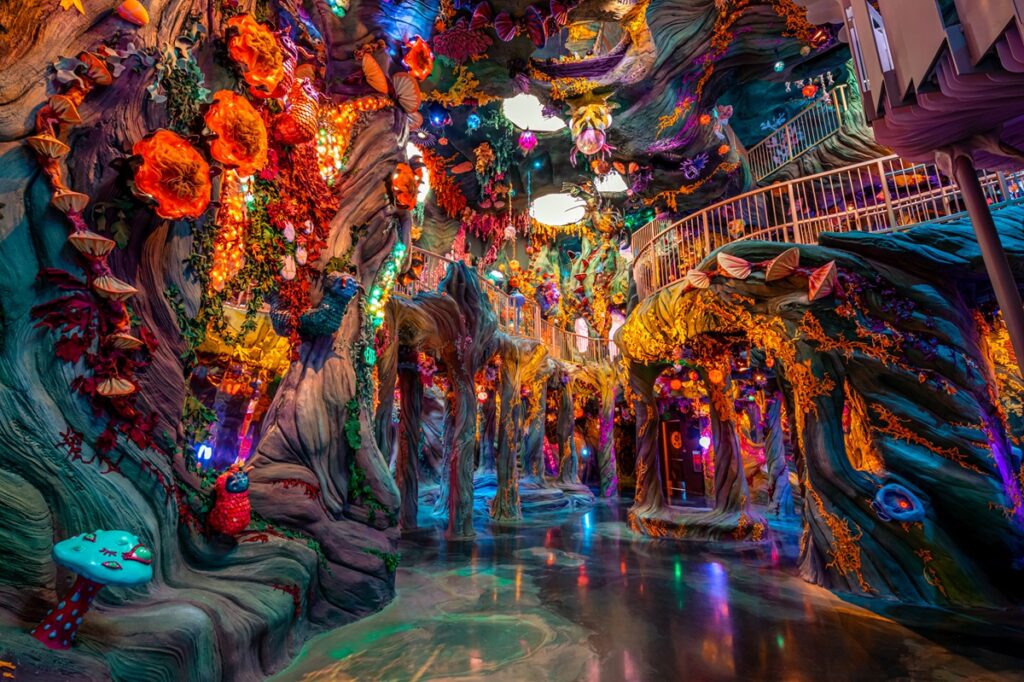 Meow Wolf and Niantic Spatial explore expansion of multimedia art with AR Meow Wolf and Niantic Spatial explore expansion of multimedia art with AR