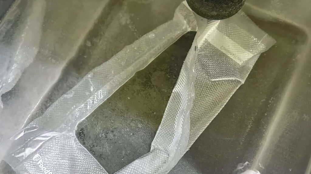 You can use sous vide to help iPhone repairs, but please don’t You can use sous vide to help iPhone repairs, but please don’t