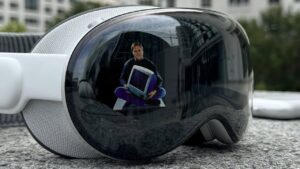 Developer betas, Apple Intelligence, and a lighter Apple Vision Pro on the AppleInsider Podcast