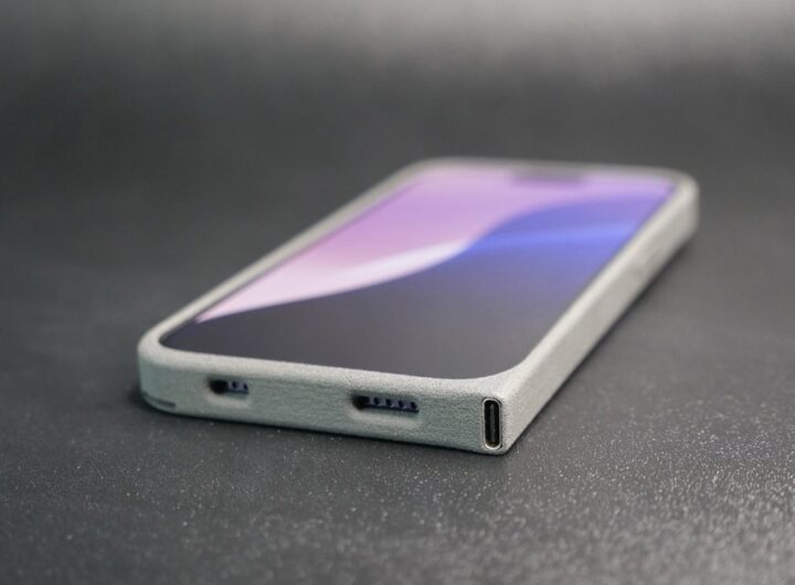 Lightning iPhones get real USB-C support with custom case