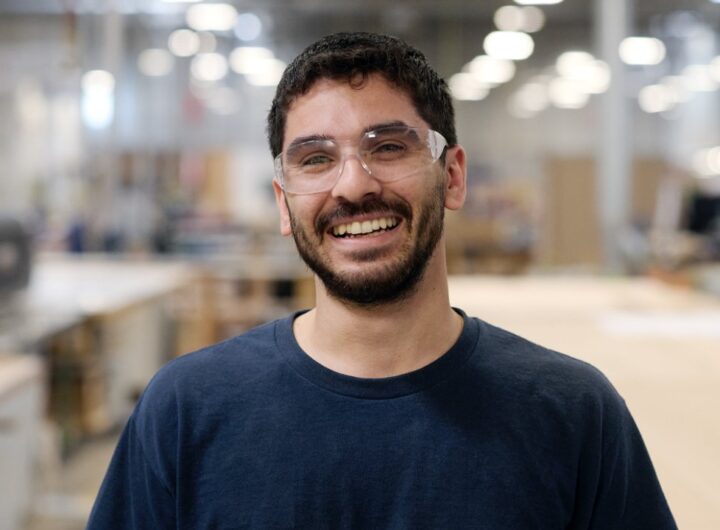 New Apple-funded program teaches manufacturing to US firms
