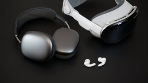 AirPods could vibrate your head when you type on Apple Vision Pro in the future