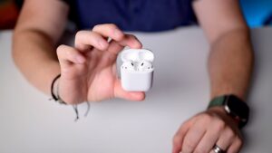 These very practical accessories will improve your AirPods experience