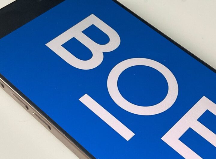 US fears iPhone supplier BOE is a Chinese military company