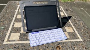 Logitech Keys to Go 2 review: a slim keyboard for nearly everyone