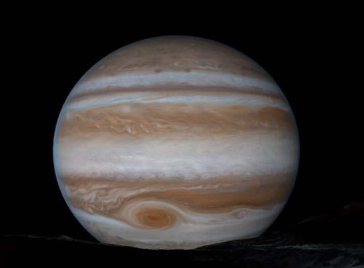 Visit Jupiter and control space and time with visionOS 26