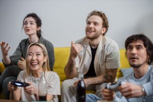 15 Friendsgiving Game Ideas for Every Vibe: Chill, Chaotic, or Crafty