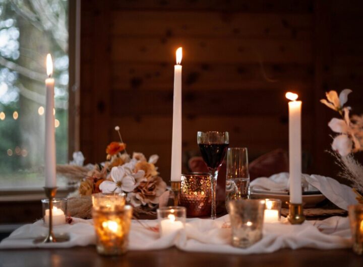 Friendsgiving Decor Ideas That Feel Warm, Stylish, and Effortless