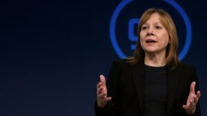GM ridiculously thinks that not offering CarPlay in future cars is ‘Jobsian’