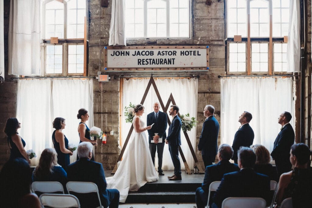 How & Where to Rent an Airbnb for a Wedding Venue in Oregon