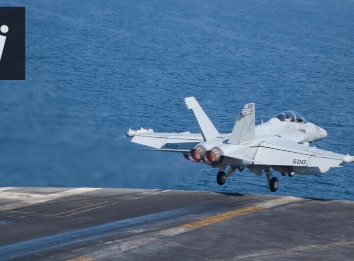 iPod Sock reborn, Apple Vision Pro carrier aviation, and the fate of iPhone Air 2 on the AppleInsider Podcast