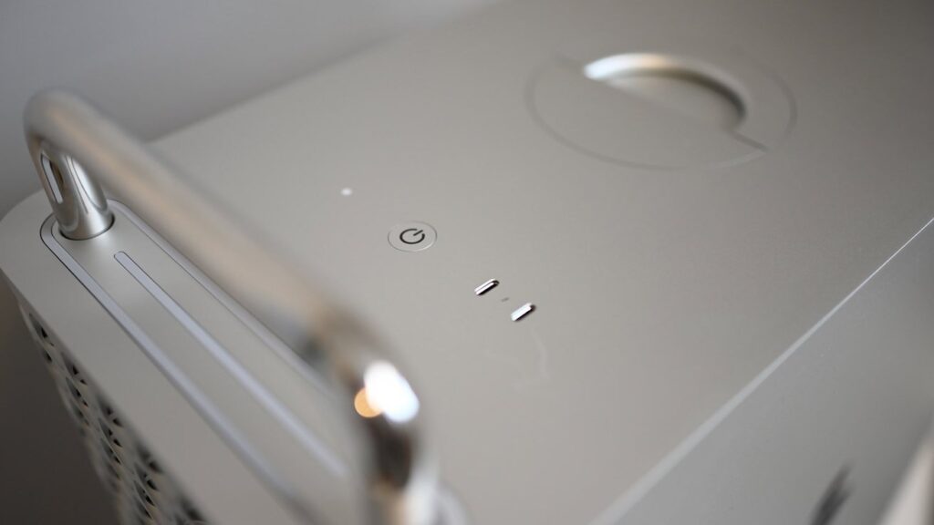 In with a bang, out in silence — the end of the Mac Pro