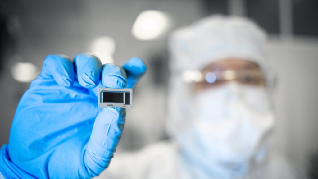 Made in the USA: Intel foundries may get used for Apple’s M7 processor