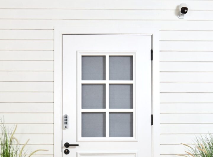 Give the gift of smart home security: save up to 37% on smart locks and cameras