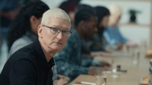 Apple CEO succession discussion enters new realm of rampant speculation