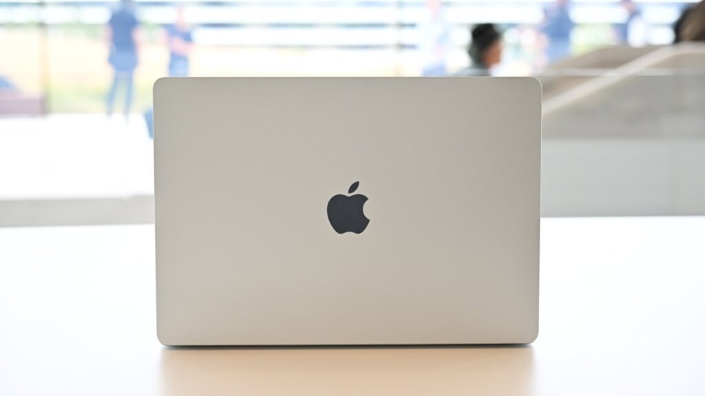 There may be two models of Apple’s rumored budget MacBook