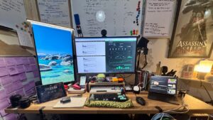 How we work: Malcolm Owen’s double-keyboard desk setup