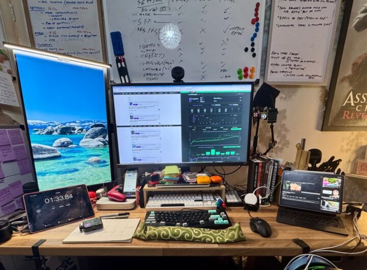 How we work: Malcolm Owen’s double-keyboard desk setup