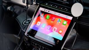Ford insists it will continue to support Apple CarPlay