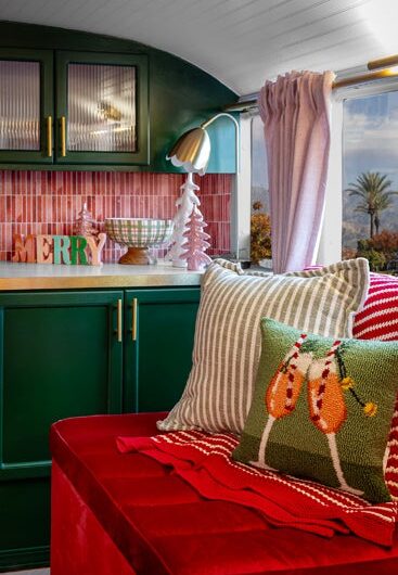 The Brief: Revolving Libraries and the Maxxinista Express