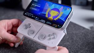 Mcon mobile gaming controller review: Compact design with premium feel