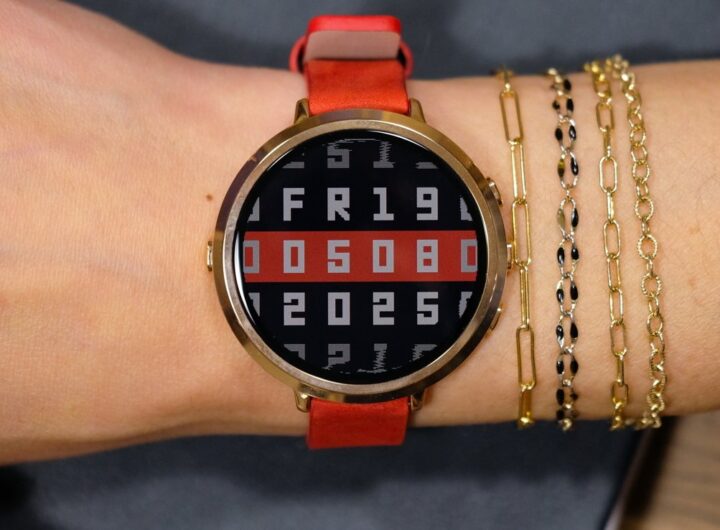 Pebble Round 2 cuts the bezel from the decade-old round smartwatch revival