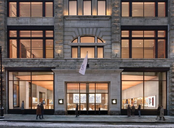 Apple Sainte-Catherine reopens with crowds and artist signings