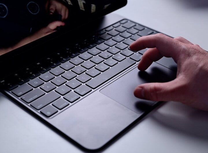 Apple’s Magic Keyboards for iPad Air and iPad Pro get firmware updates