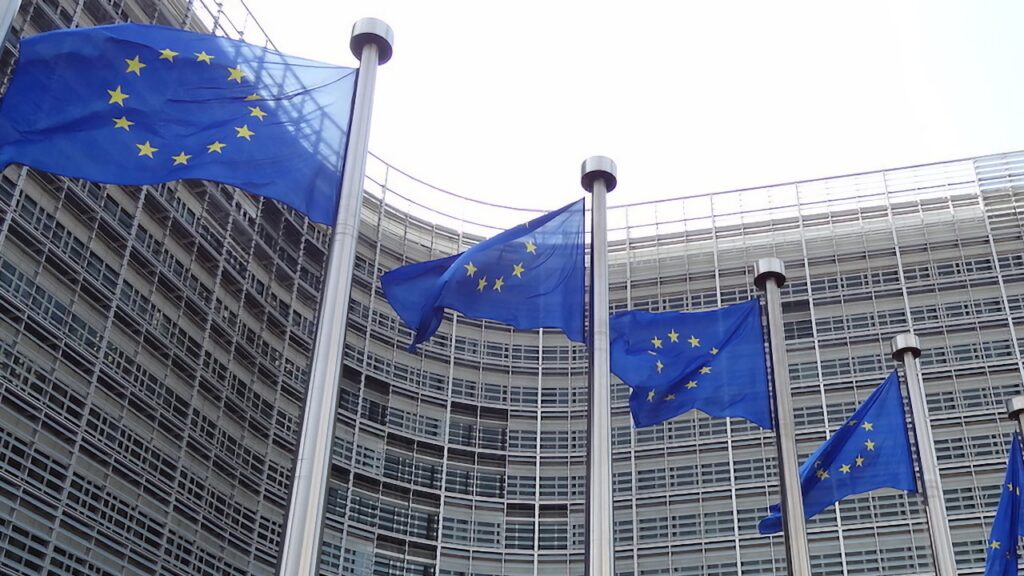 Apple Maps & Apple Ads aren’t popular enough for the EU to regulate