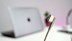 No, iPhone 18 won’t have Mac-like MagSafe charging