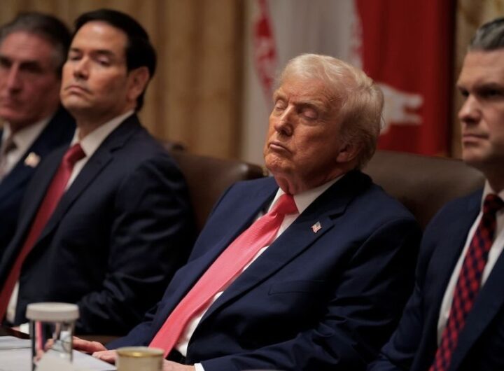 Trump fights back, replaces struck-down reciprocal tariffs with 10% global import tax