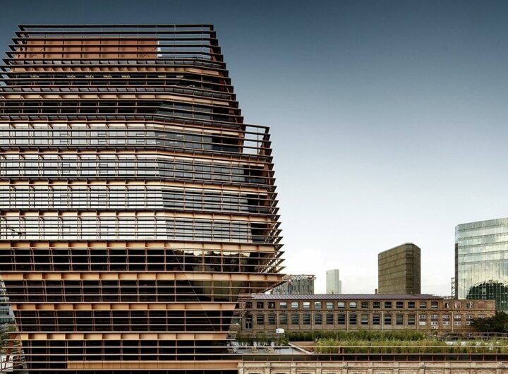 Spain antitrust dispute intensifies over late Apple & Amazon compliance