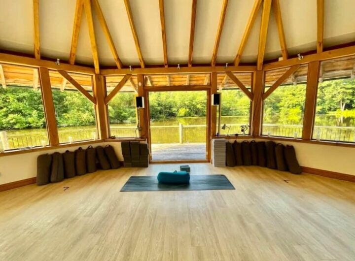 13 Creative Vision Board Party Ideas For Your Group