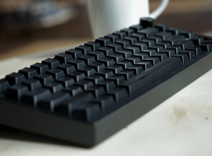 Gamakay TK75HE V2 review: Gamer-focused specs, Windows layout, & very plastic