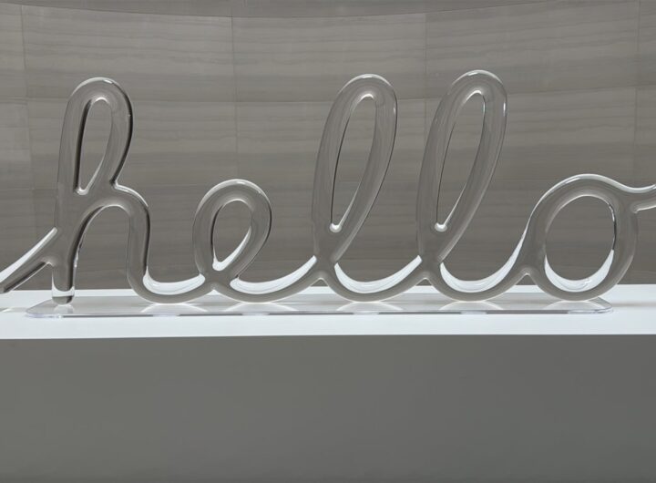 Apple continues to renovate its social media presence with new @helloapple Instagram account