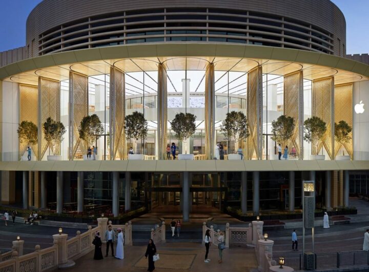 Iran warns major tech companies, including Apple, could become regional targets