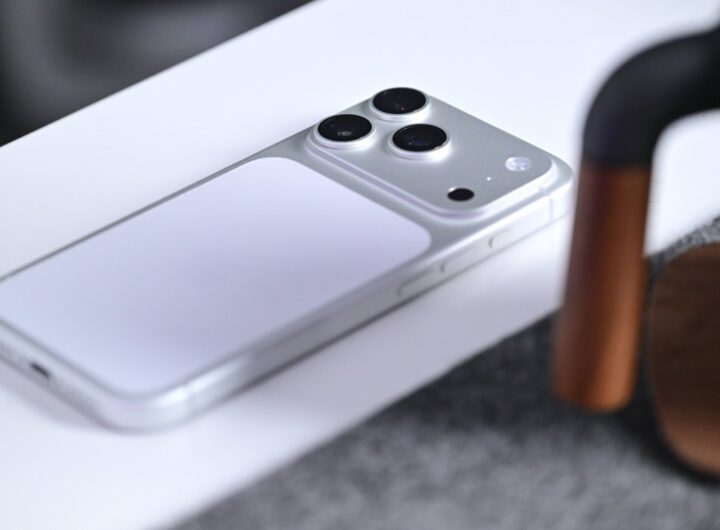 iPhones are going to the Moon on Artemis II